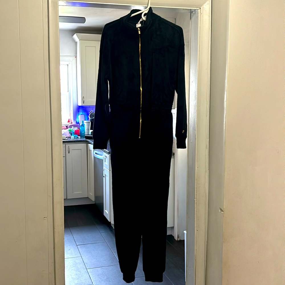 Gorgeous black Fabletics jumpsuit NWT